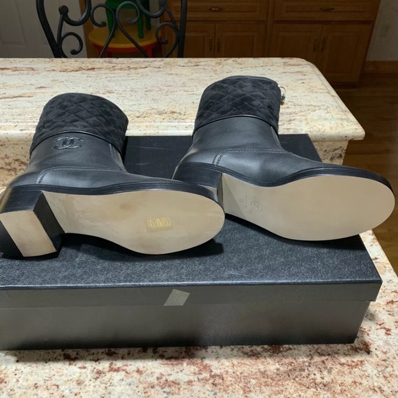 Chanel boots - Picture 5 of 5